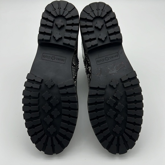 Seven Dial Booties - Picture 7 of 9